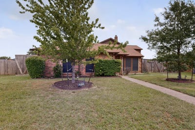 /international/us/508-justice-street-cedar-hill-tx-110108583767/