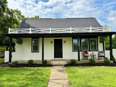 /international/us/1106-college-hill-street-pleasant-hill-mo-110120135564/