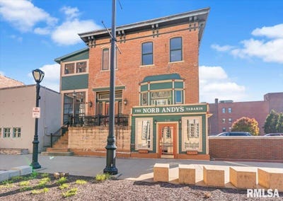 /international/us/518-e-capitol-avenue-springfield-il-110103363707/