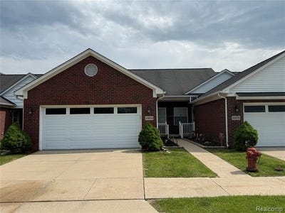 /international/us/23263-pinewood-drive-taylor-mi-110108411073/