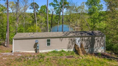 /international/us/586-n-ruth-walker-road-waterloo-sc-110107200382/