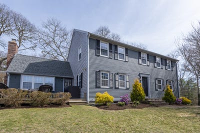 /international/us/55-westmoreland-drive-west-falmouth-ma-110106152520/