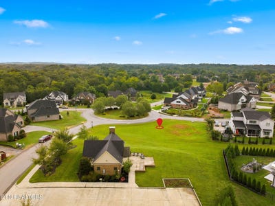 /international/us/12503-daisy-field-lane-farragut-tn-110119984699/
