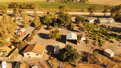 /international/us/3255-upper-valley-road-lovelock-nv-110103169024/