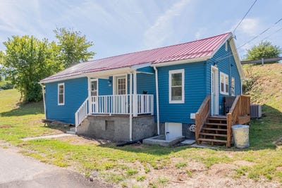 /international/us/108-george-street-narrows-va-110099139230/
