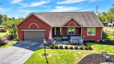 /international/us/18-manning-road-mogadore-oh-110110350402/