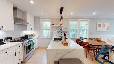 /international/us/83-alpine-st-somerville-ma-110108177923/