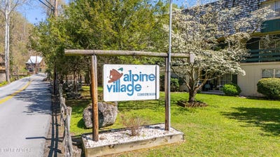 /international/us/260-roaring-fork-rd-gatlinburg-tn-110108253131/