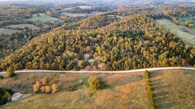 /international/us/18927-rocky-top-road-elk-creek-mo-110108024596/