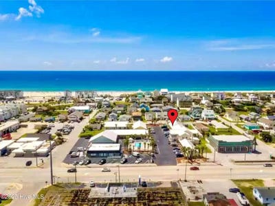 /international/us/215-w-fort-macon-road-atlantic-beach-nc-110098211792/