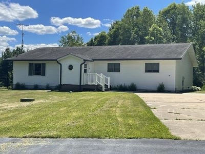 /international/us/10717-cary-rock-drive-marshfield-wi-110108978349/