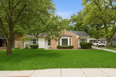 /international/us/350-oakwood-street-park-forest-il-110108220501/