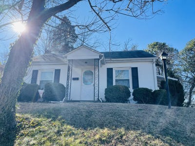 /international/us/1152-hamilton-ave-sw-roanoke-va-110105034113/