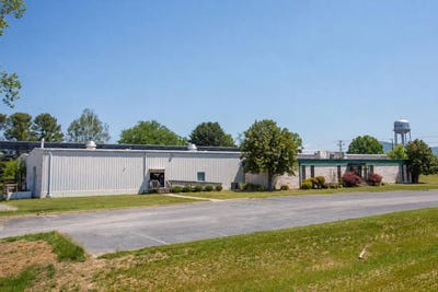 /international/us/1401-hopeman-pkwy-waynesboro-va-110108399700/