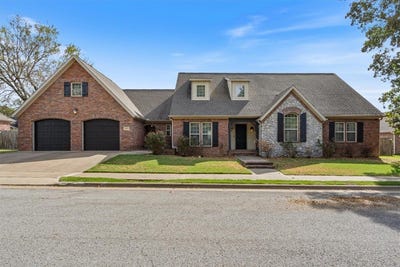 /international/us/2809-cortney-circle-siloam-springs-ar-110110342747/