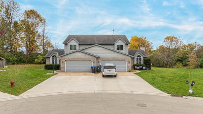 /international/us/w3216-westowne-court-appleton-wi-110120609277/