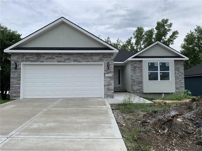 /international/us/1000-ingleside-drive-pleasant-hill-mo-110095047199/
