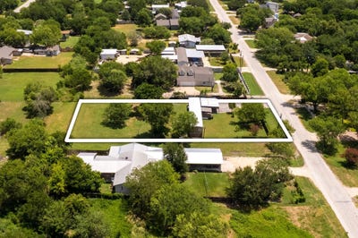 /international/us/1840-pine-st-san-marcos-tx-110109183254/