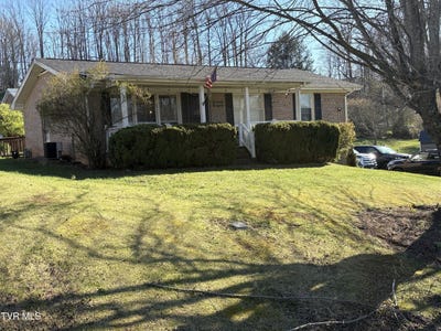 /international/us/19324-woodland-hills-road-abingdon-va-110107437824/