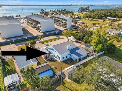 /international/us/3155-waterside-drive-englewood-fl-110108617411/