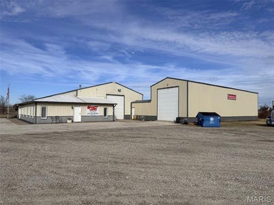 /international/us/328-s-interstate-drive-sikeston-mo-110106976557/