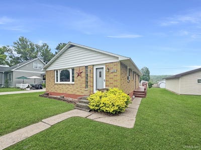 /international/us/409-baker-avenue-caspian-mi-110109136718/