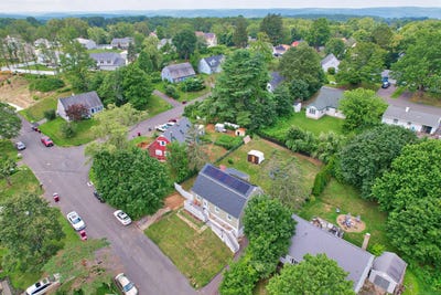 /international/us/30-warm-earth-road-naugatuck-ct-110101001618/?lang=zh-tw