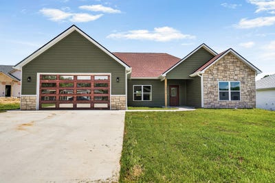 /international/us/10872-country-aire-meadows-court-holts-summit-mo-110108423412/