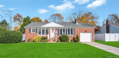 /international/us/25-flanders-place-west-babylon-ny-110107242900/