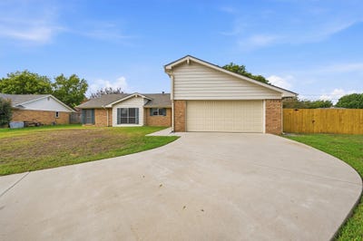 /international/us/2110-oak-creek-circle-sherman-tx-110120652357/