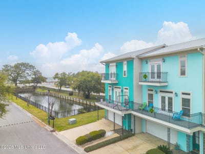 /international/us/2-oak-alley-lane-long-beach-ms-110106281728/