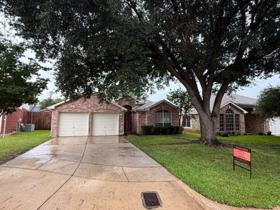 /international/us/6105-comfort-drive-fort-worth-tx-110108958176/