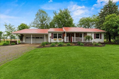 /international/us/8111-township-road-18-west-liberty-oh-110108197387/