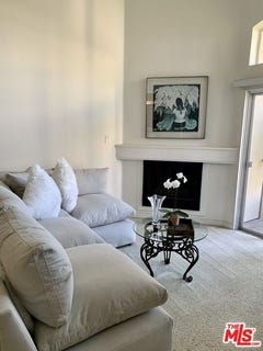 /international/us/5535-canoga-ave-woodland-hills-ca-110108876797/