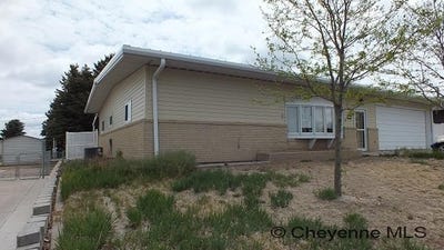 /international/us/509-beech-ave-pine-bluffs-wy-110108552502/