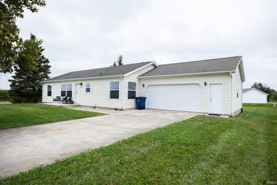 /international/us/154-meadows-e-parkway-marion-in-110119985389/