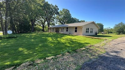 /international/us/10183-farm-road-38-n-sumner-tx-110099481487/