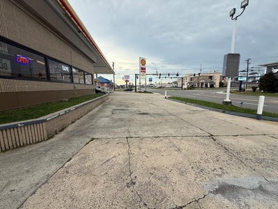 /international/us/98-s-willow-ave-cookeville-tn-110100924423/