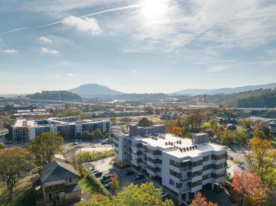 /international/us/411-fairpoint-street-chattanooga-tn-110107961512/