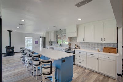 /international/us/346-county-road-3501-sulphur-springs-tx-110107911377/