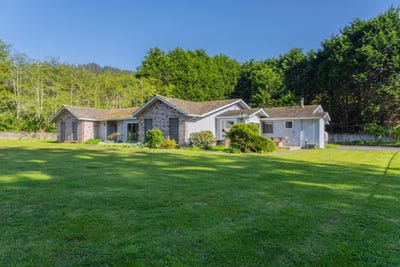 /international/us/901-ames-crescent-city-ca-110099156001/