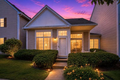 /international/us/342-magnolia-court-bolingbrook-il-110109067196/