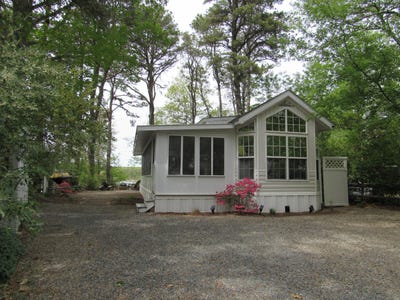/international/us/185-cotuit-road-sandwich-ma-110108297794/