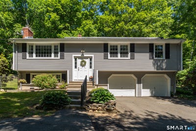 /international/us/339-boston-post-road-east-lyme-ct-110108775781/