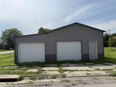 /international/us/701-3rd-street-nodaway-ia-110101491924/