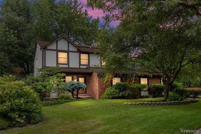 /international/us/2937-waterloo-drive-troy-mi-110110172302/