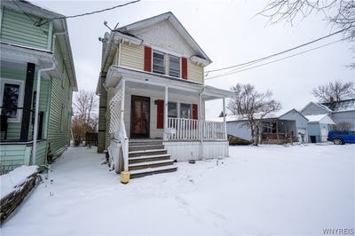 /international/us/17-harold-place-lancaster-ny-110105953458/