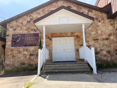 /international/us/986-broadway-st-paintsville-ky-110110044868/