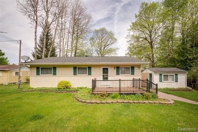 /international/us/6240-lakeshore-road-n-delaware-twp-mi-110108234689/