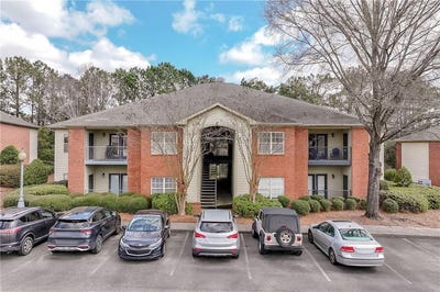 /international/us/3297-s-college-street-auburn-al-110106297255/